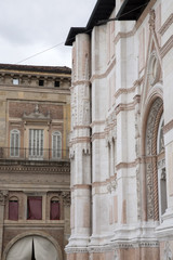 Fototapeta na wymiar Cathedral Church Building Entrance; Piazza Maggiore Square; Bolo