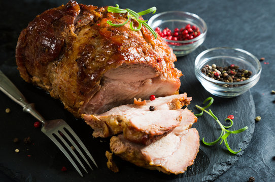 Baked ham with spices and herbs