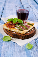 Puffs with vegetables and sausage