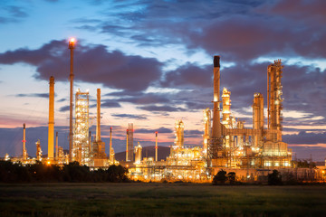Obraz na płótnie Canvas Oil Refinery factory in the morning , petrochemical plant , Petroleum.