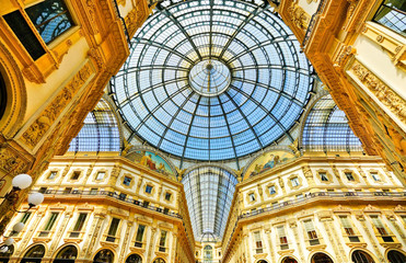 Fototapeta premium Widok na dach Galleria Vittorio Emanuele II w Mediolanie.