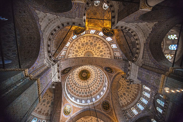 Fototapeta na wymiar The New Mosque in Istanbul, Turkey.