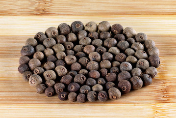 Allspice peas close up.