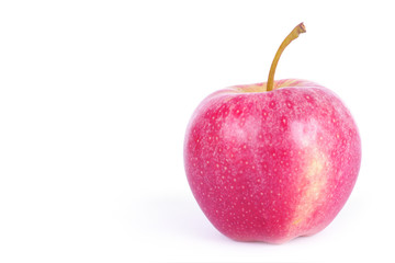 Apfel freigestellt vor weißem Hintergrund