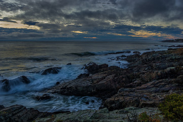 Fototapeta na wymiar Stormy sunrise on the Maine coast