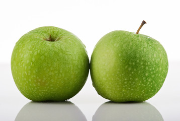 two green apples 