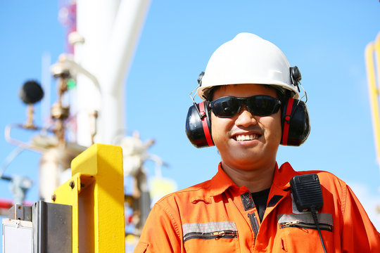 Offshore Operators Monitering Images – Browse 86 Stock Photos, Vectors, and Video | Adobe ...