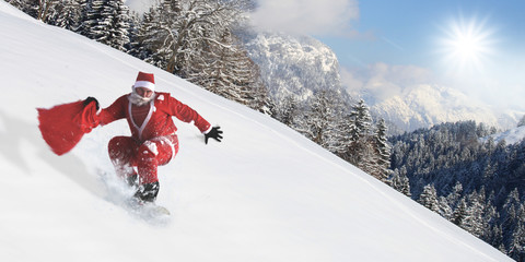Weihnachtsmann auf dem Snowboard