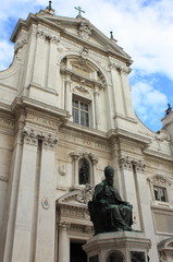 Fototapeta na wymiar Statue of Pope Sixtus V in Loreto, Italy