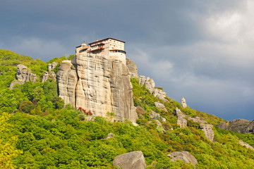 Fototapeta na wymiar The Roussanou Monastery in Meteora, Greece