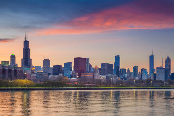 Fototapeta na wymiar Chicago Skyline. Cityscape image of Chicago skyline during sunset.