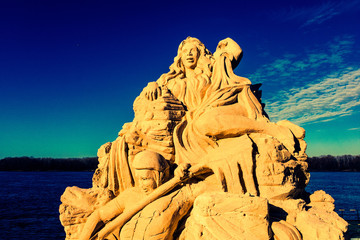 SAND SCULPTURE FIGURES