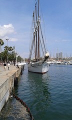 Schiff in  Hafe von  Barcelona