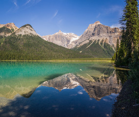Obraz premium Emerald Lake, Yoho National Park, BC, CA
