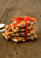 Croccante di mandorle