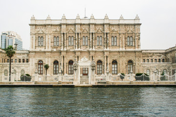 Fototapeta na wymiar dolmahabace palace at Istanbul