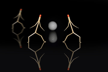 Ludzie z zapałek, mecz piłki nożnej na czarnym tle. © Stanisław Błachowicz