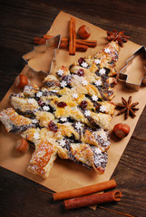 poppy cake in christmas tree shape