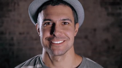 Handsome mature man smiling with perfect white teeth with hat, happy portrait