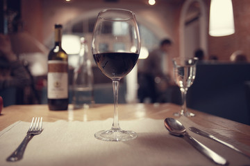 table setting in restaurant