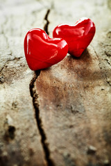 Fototapeta premium Couple of shiny translucent red hearts