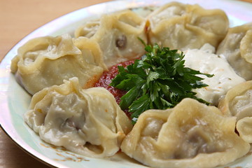 Plate with manta rays on the table.