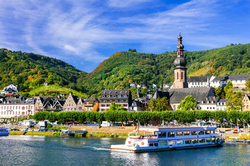 Fototapeta na wymiar Romantic Rhein river cruises. Beautiful Cochem town. Germany