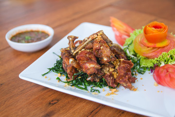 Fried Frog with Garlic