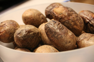 boiled potatos in a bowl