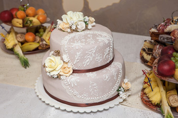 Obraz na płótnie Canvas wedding cake from chocolate