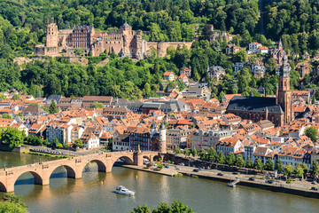 Fototapeta na wymiar View of the old town of Heidelberg