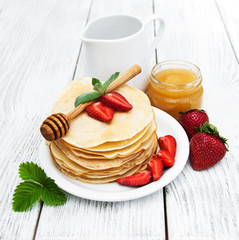 pancakes with strawberries