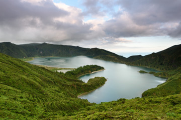 Fototapeta na wymiar Lagoa do Fogo na Ilha de São Miguel, nos Açores.