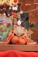 雛人形　(女雛)