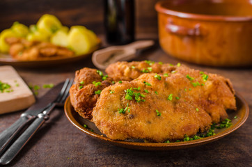 Wiener schnitzel with potatoes