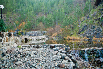 Каскад на реке в горах /  Mountains river cascade