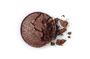 Brown crushed shiny eyeshadows