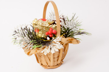 Fototapeta na wymiar Christmas basket isolated on white background