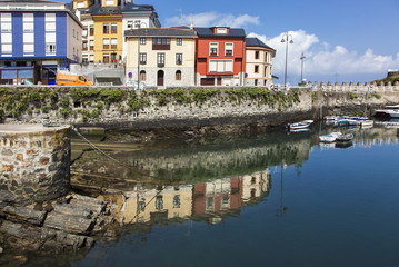 Fototapeta na wymiar Puerto Vega, Navia
