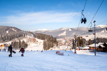 Fototapeta na wymiar The holiday season in the ski resort Bukovel