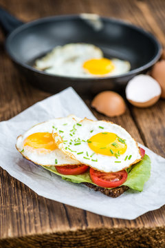Sandwich with fried Eggs