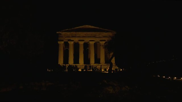 Temple Concordia Night 