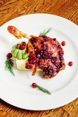 roasted duck leg with cranberry sauce