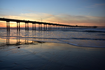 Fototapeta na wymiar Sunset at Ocean Beach Pier CA