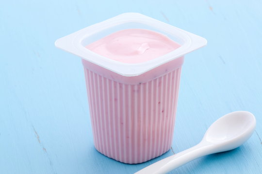strawberry yogurt
