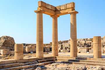 Fototapeta premium Background with antique columns