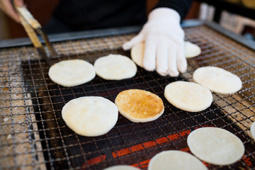 Making of rice cracker