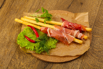 Bread sticks with serrano