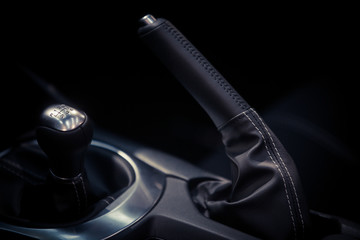 Parking brake lever and gear shifter detail