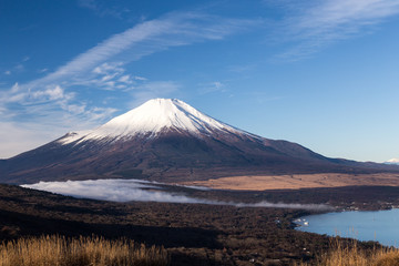 Fototapeta na wymiar Mt.Fuji and Yamanakako. Shot in the early morning.The foreground is Silver grass.